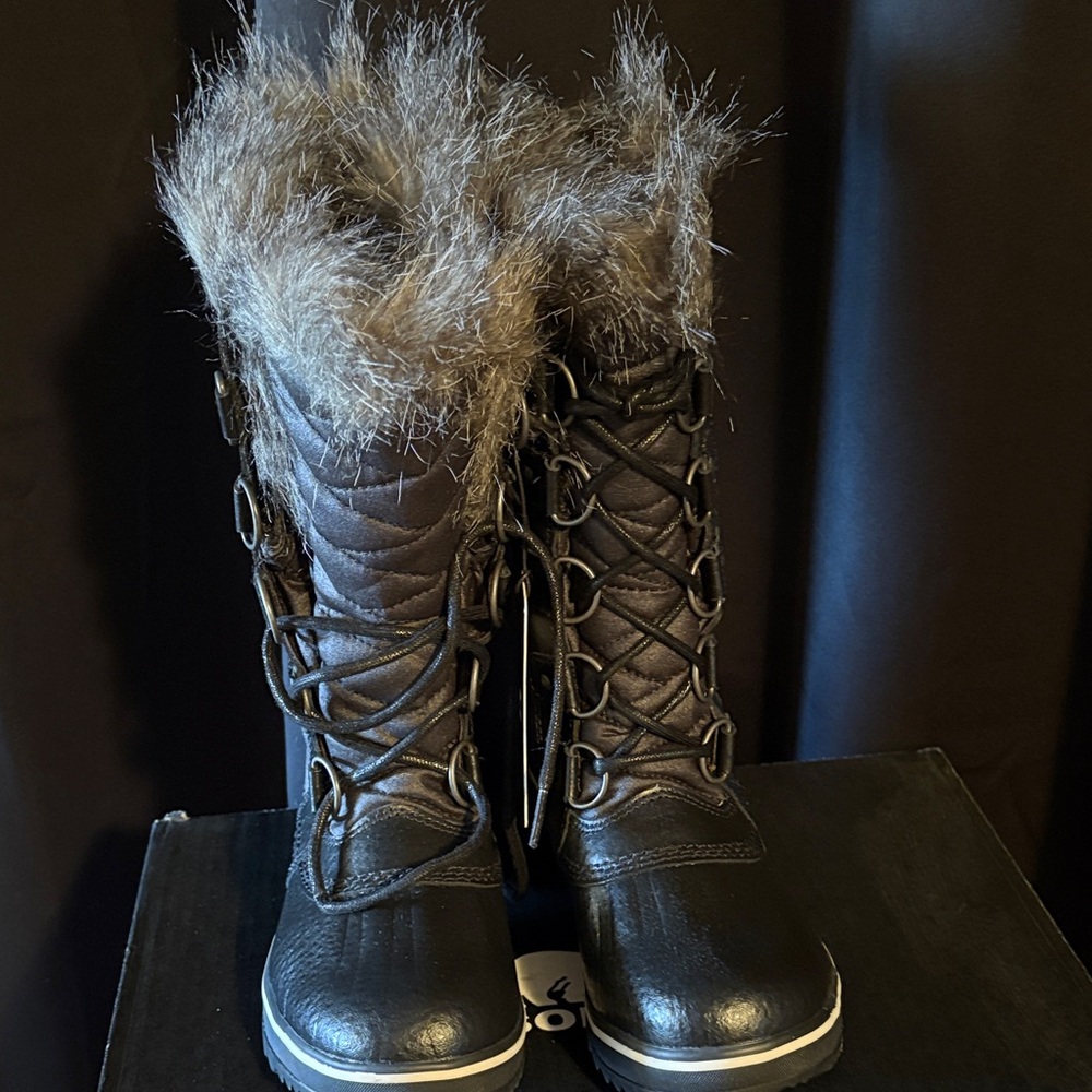 Sorel Women's Black and Brown Winter Boots - Picture 3 of 11